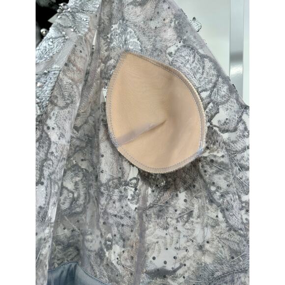 Mac Duggal { 20214 } Gray Long Sleeve Beaded Applique Gown  [ 16 ] - Picture 9 of 14